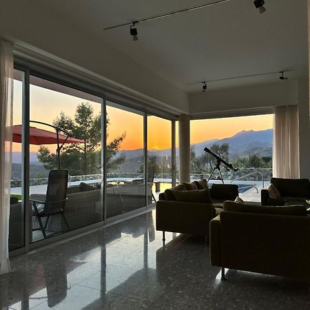 Luxury Villa Pluto Stunning Mountain Views Ora Exterior photo