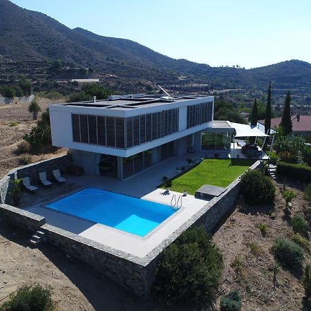 Luxury Villa Pluto Stunning Mountain Views Ora Exterior photo